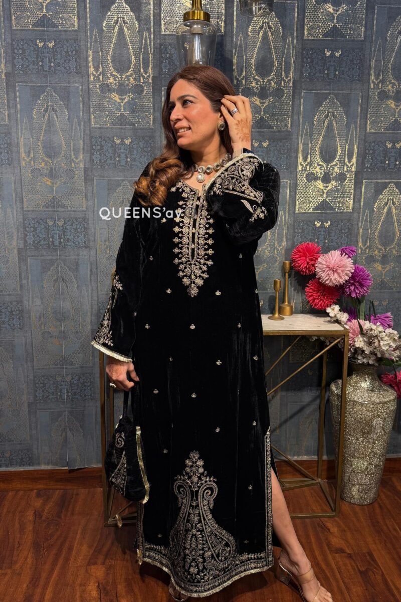 VELVET LONG SLIT DRESS