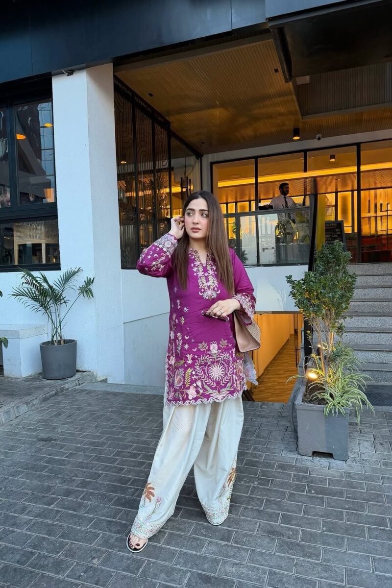 Mehrunisa farshi salwar