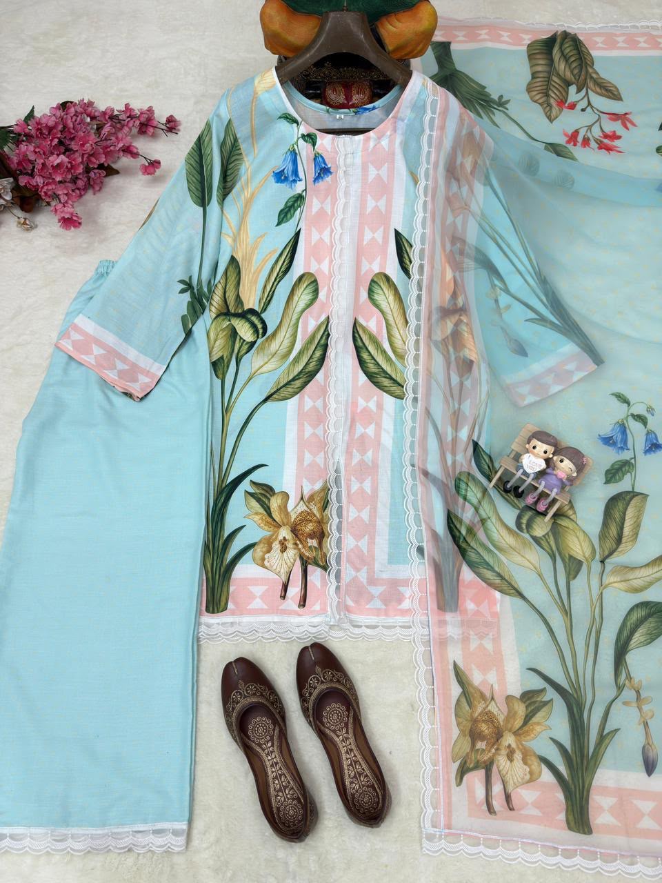 Floral suit - Image 2