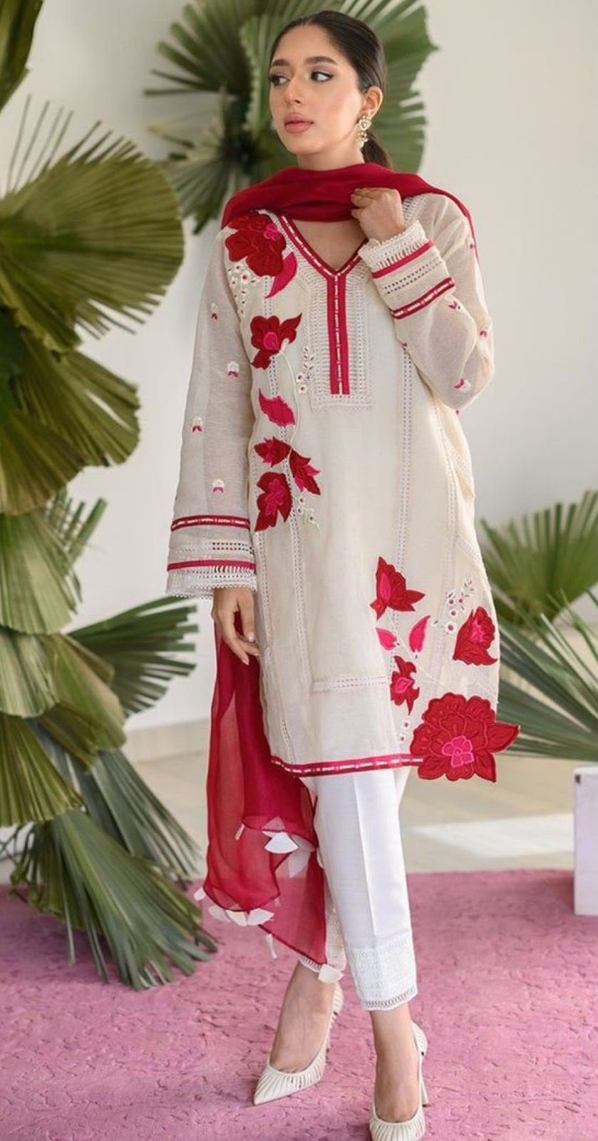 Chanderi Nazakat Suit - Image 2